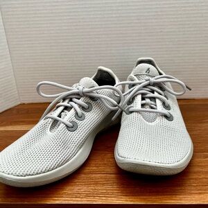 Allbirds Light Gray Knit Shoes Size 10